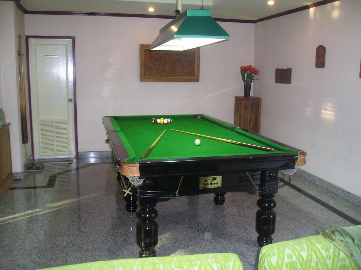 Villa Oranje Pattaya Luaran gambar